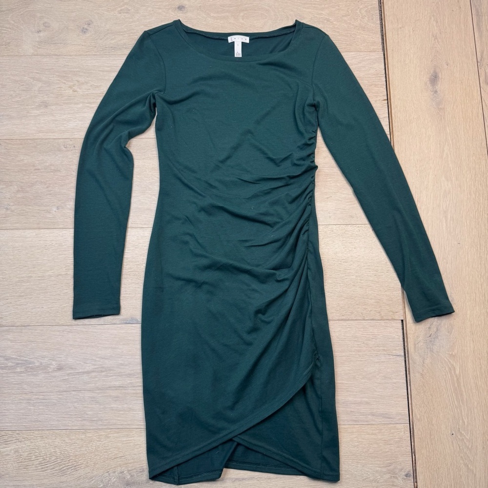 Leith Ruched Long Sleeve Dress - Picture 2 of 7
